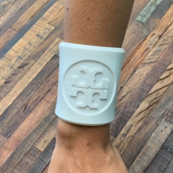 Tory Burch Jewelry - Tory Burch Cuff White lucite